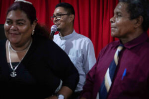 El ambiente en El Refugio es de profunda espiritualidad, solidaridad y alabanzas|© Óscar Navarrete|Galería News